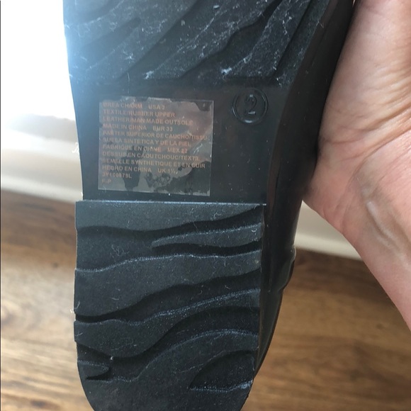 Michael Kors girls rain boots! Not worn size 2 blk - Picture 5 of 8